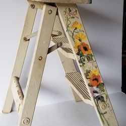 Vintage Shabby Chic Small Step Stool