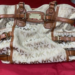 Michael Kors Bag & Michael Kors Boots