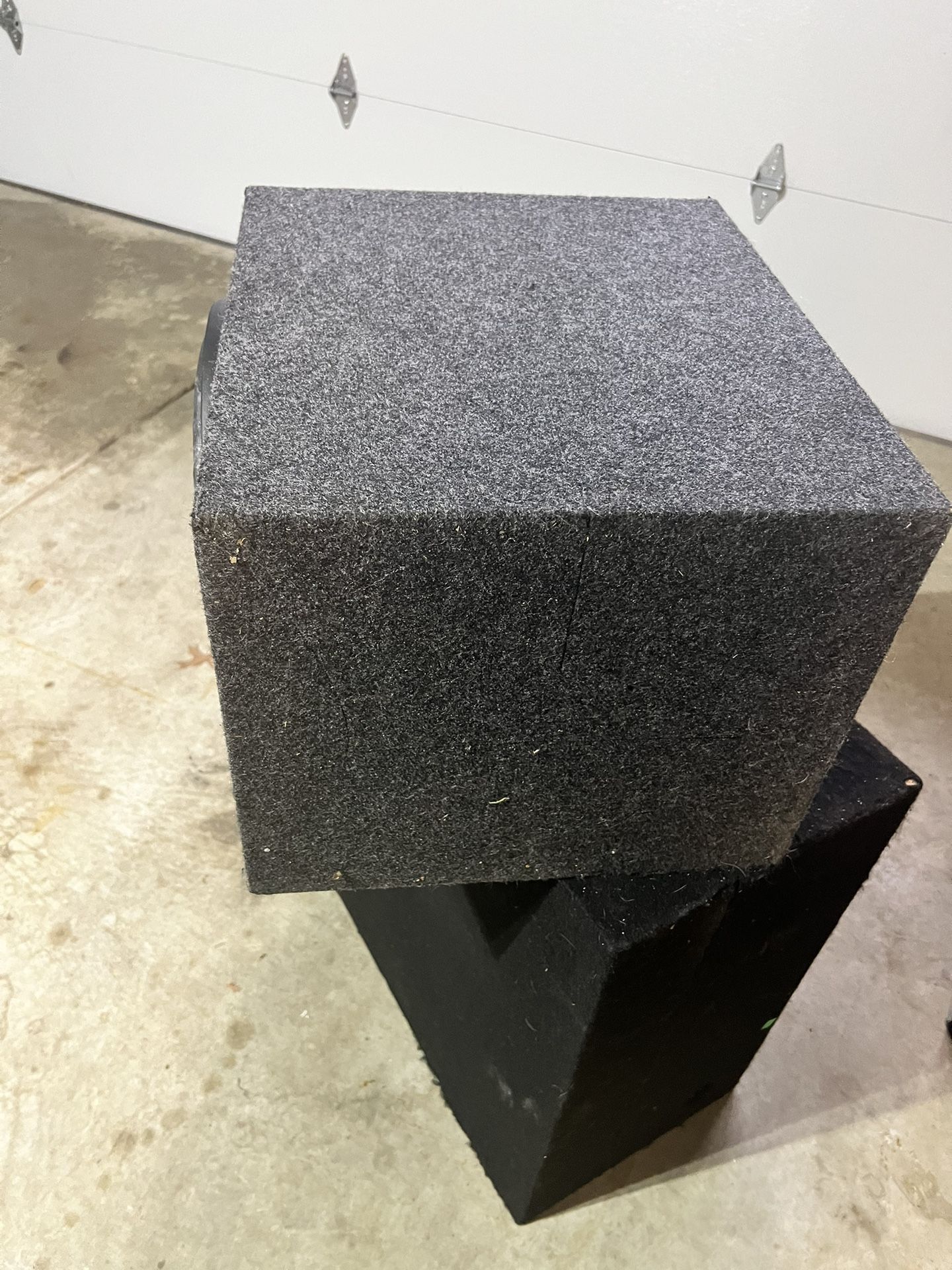 Ported Single 12 Inch Subwoofer Box for Sale in Indianapolis, IN OfferUp