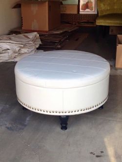 Cocktail Ottoman