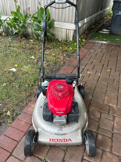 Honda lawn mower