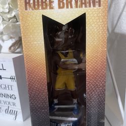 kobe bobblehead