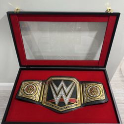 WWE BELT WITH BELT FRAME 