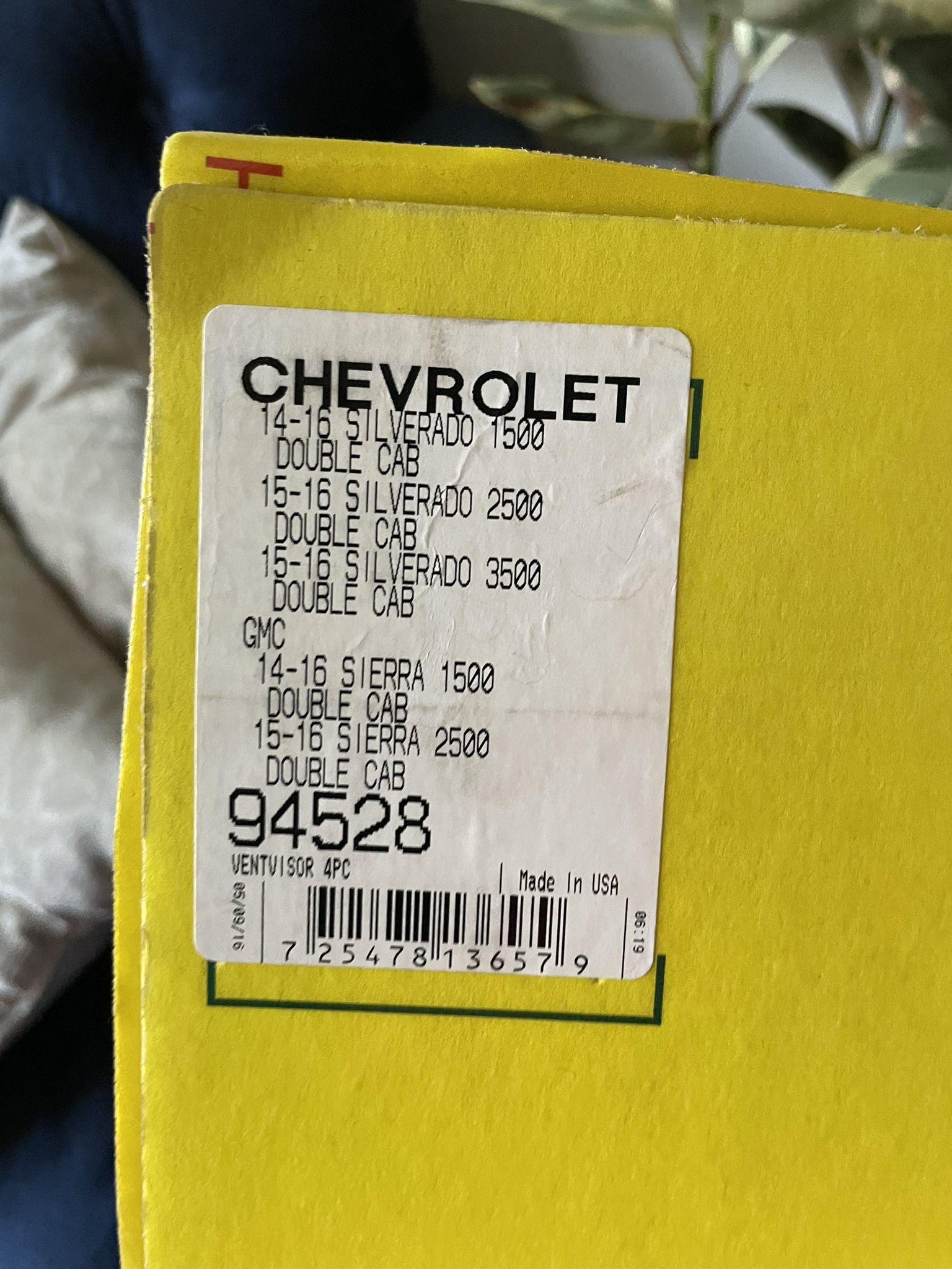 AVS Ventvisor Chevy & GMC  Models Part# 94528