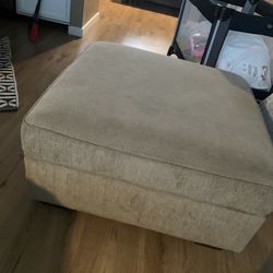 Sectional With Ottoman 