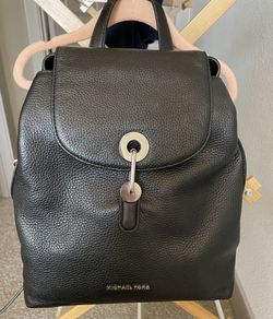 Michael Kors - Raven Leather Backpack - Color Black silver