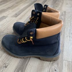 Navy blue Timberlands