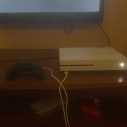 Xbox one S one terabyte storage with controller