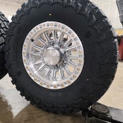 17 Inch 8x170 Ford With 35 12 50 17 Mt 