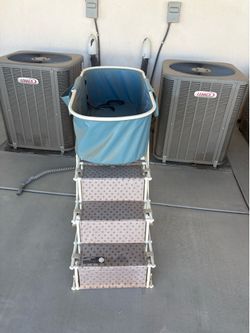 Portable foldable wash station