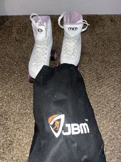 Roller Skates & Safety Pads