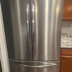 Frigidaire gallery stainless steel Fridge refrigerator freezer