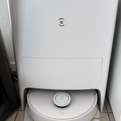 ECOVACS DEEBOT T10 OMNI Robotic Vacuum and Mop Cleaner - White