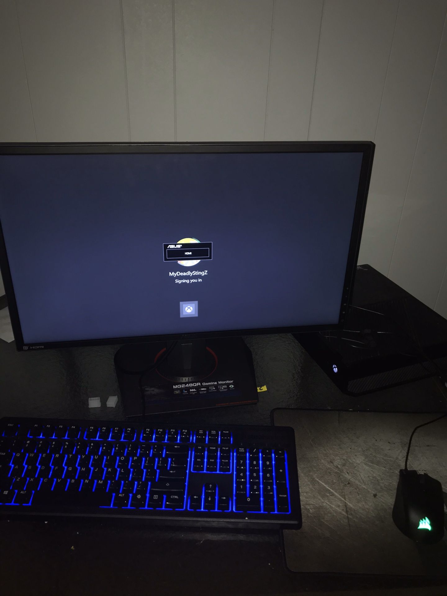 Gaming Monitor W/mouse & keyboard