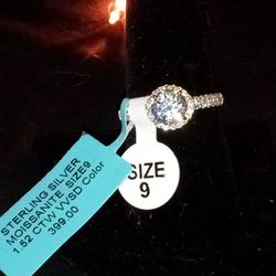 🎄💍Absolutely Stunning, 1.52 Carat VVSD COLOR, Genuine Moissanite, Round Halo Cut, All Ss-925 Eng