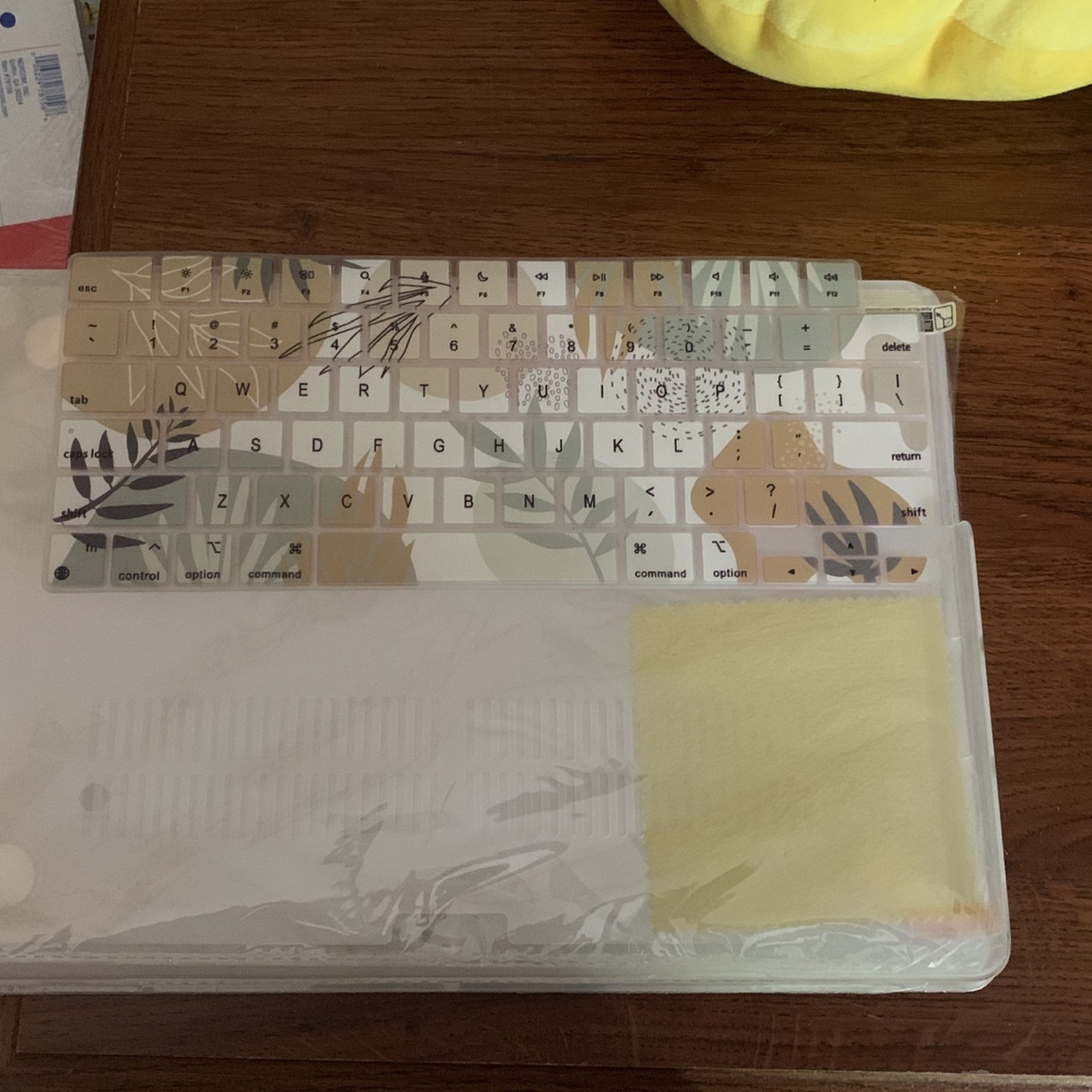 MacBook Pro 14.2 Case And Keyboard Cover