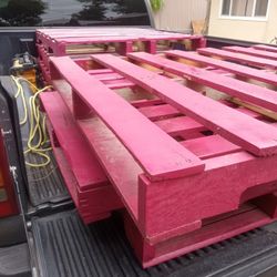 8 Pallets For Free