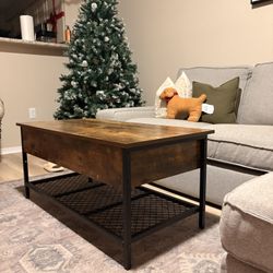 Coffee Table With Hidden  Storage 