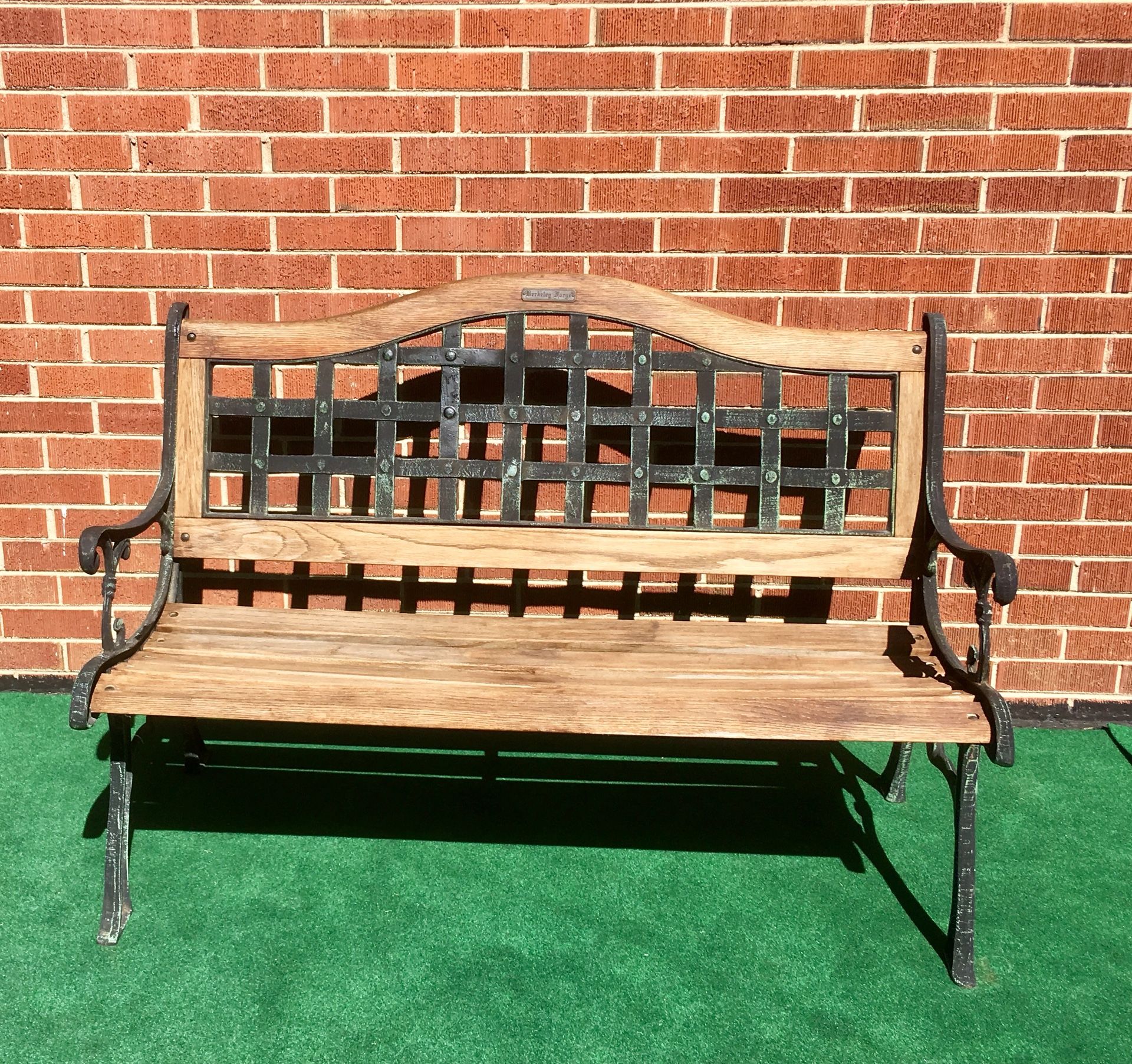 ORIGINAL BERKELEY FORGE AND FOUNDRY HEAVY CAST IRON BENCH – patio porch