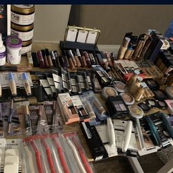 Make Up 
