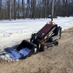 Ditch Witch SK350 Mini Skid Steer