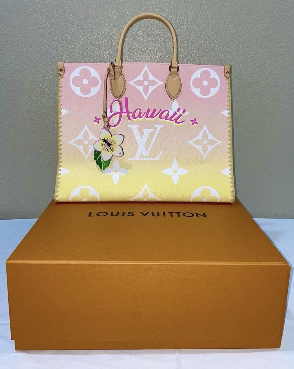 Louis Vuitton Limited Edition Hawaii On The Go