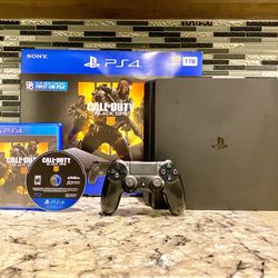 PS4 Slim 1tb With Black Ops 4 