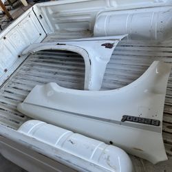 Mazda b2600i Pickup Truck 4x4 Parts 