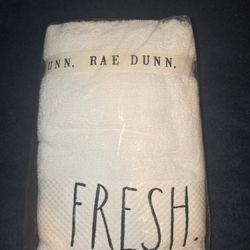 Brand New Rae Dunn Set Of 2 Hand Towels