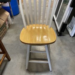 Swivel Stool 
