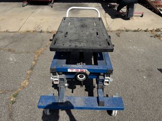 Tesla engine hoist