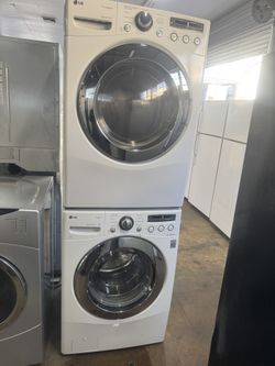 USED LG SET OF WASHER AND ELECTRIC DRYER 