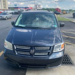 2008 Dodge Gran Caravan SE 