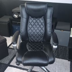 Black Office Chair 
