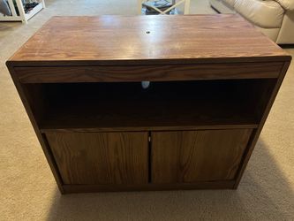 Small TV Stand/Entertainment Center