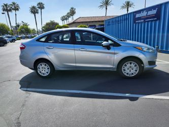 Ford Fiesta 2015 Clean title