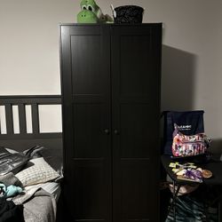 Armoire
