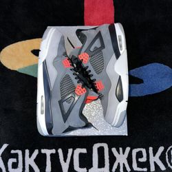 Jordan 4 Retro Infrared 