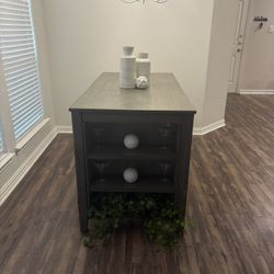 Dining Room Table For Sale! Need Gone ASAP