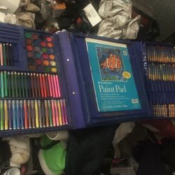 Large Tri Fold Arts And Drawing Supplies Only $15