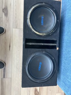2 12in Jensen Sub Woofers In Box 