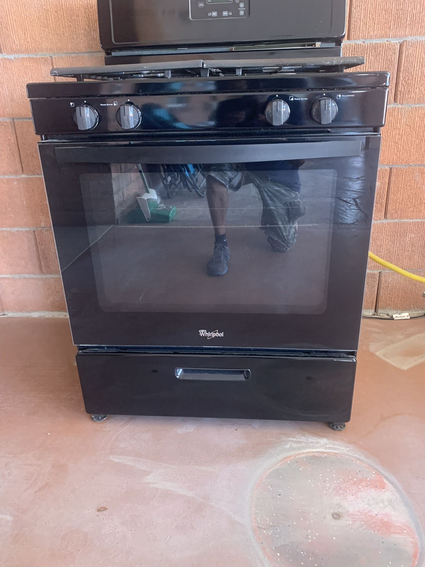 Whirlpool Gas Stove