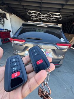 Llaves de autos / car keys and remotes