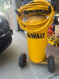 Dewalt 20 Gal Electric Compressor