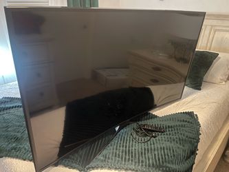 Samsung 55” 4K UHD Smart Curved TV