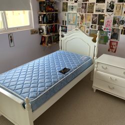 Twin Bed Set