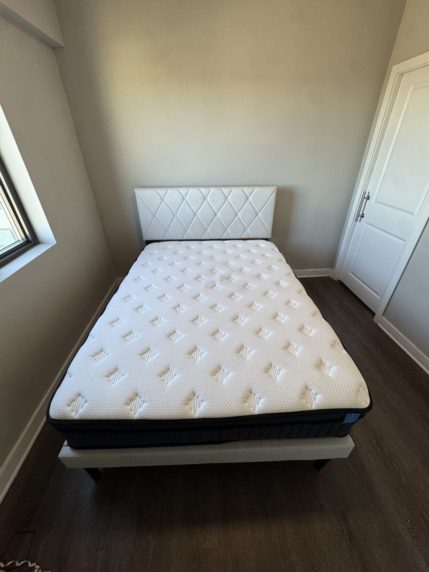 Full-Size 12inch Hybrid Mattress & Beige Upholstered Bed Frame