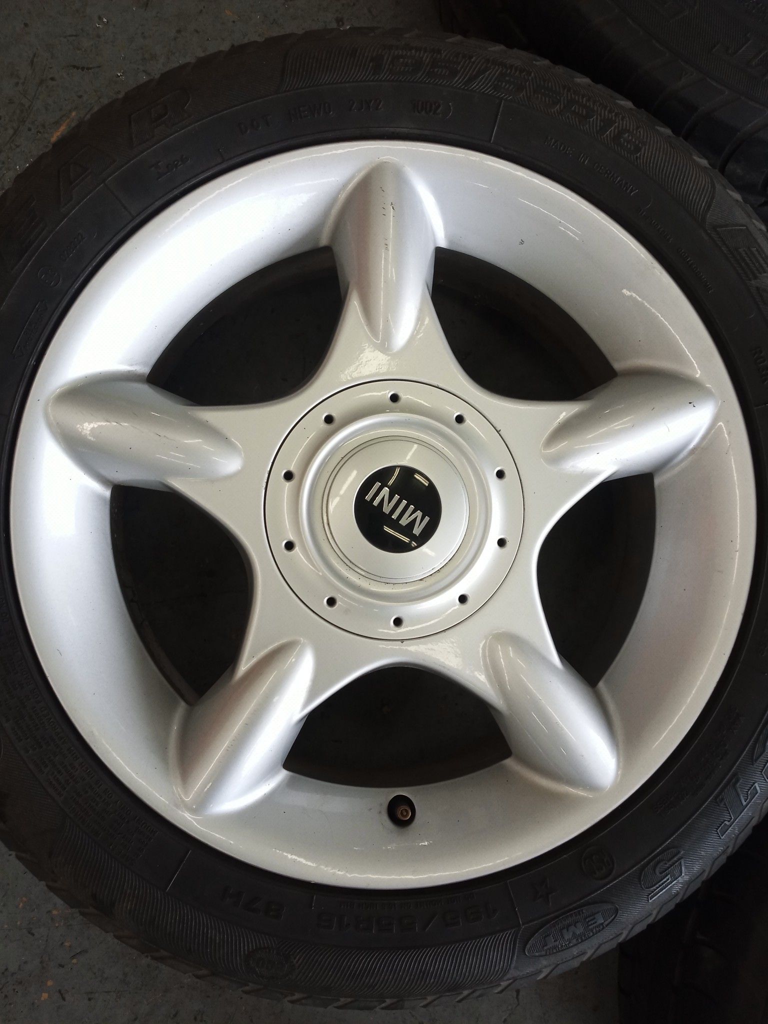Mini Cooper wheels and tires 16 inch