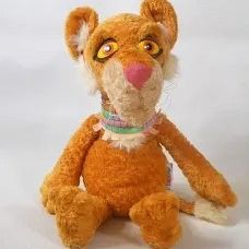 Vintage Cleo Plushie - Between the Lions