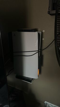 ps5 slim with disk drive roughly 3tbs